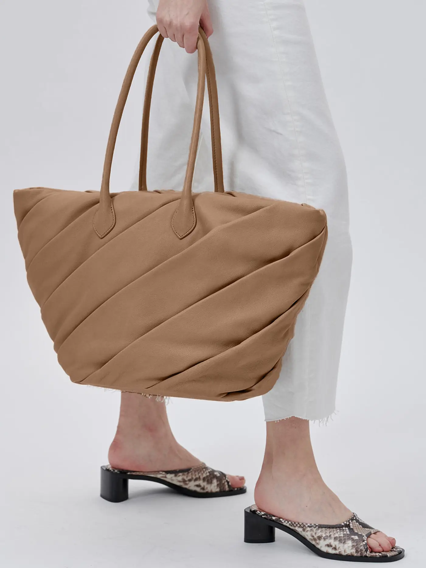 LES VISIONNAIRES | Ledertasche - Shopper Noa | camel